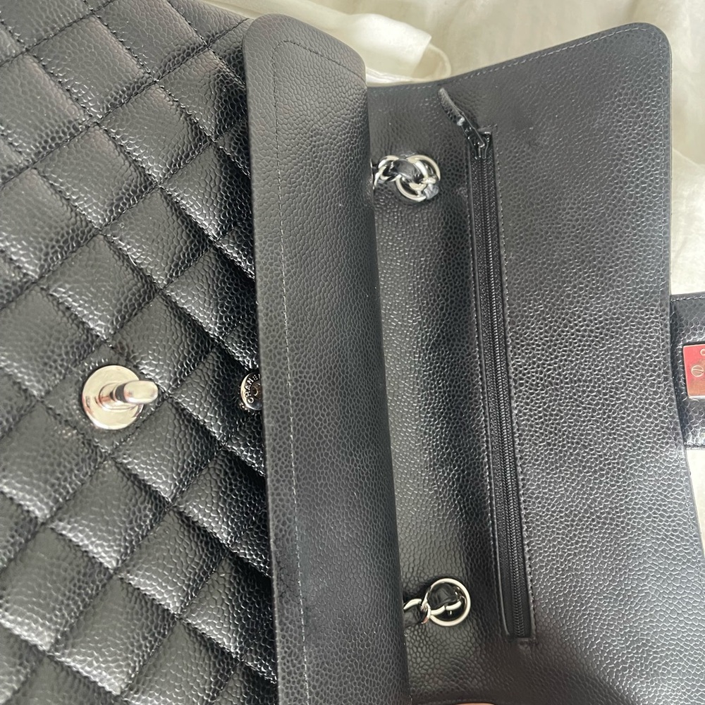 Classic medium black caviar chanel bag. Original. No signs of wear with receipt - Picture 2 of 9